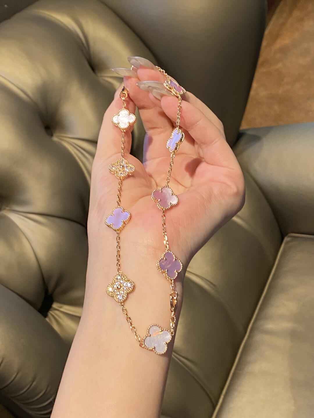 [RAFFINE]CLOVER 10 MOTIFS DIAMOND PINK MOP NECKLACE