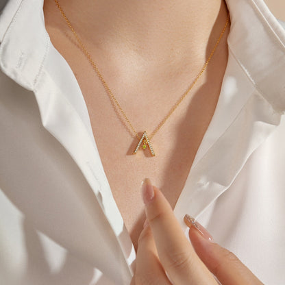 [RAFFINE]Collar brillante en forma de "A"