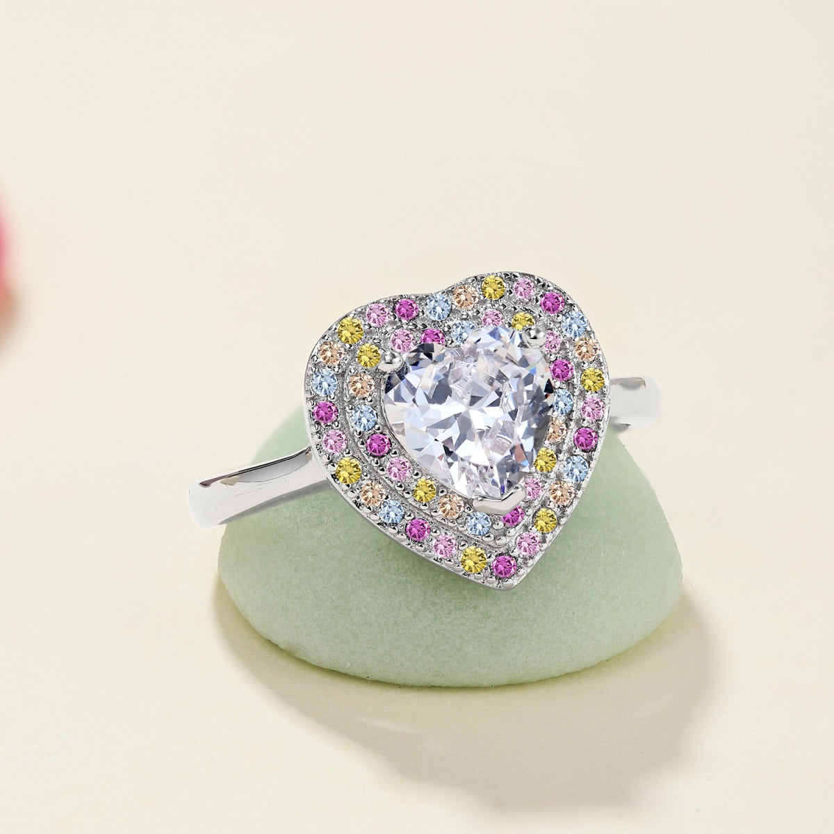 [RAFFINE]Delicate Ebullient Heart Shape Wedding Ring