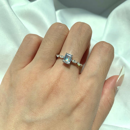 [RAFFINE]1.0 Carat Dainty Resplendent Radiant Cut Daily Ring