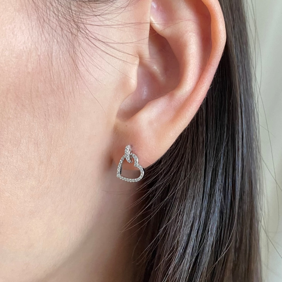 [RAFFINE]Pendientes delicados con forma de corazón