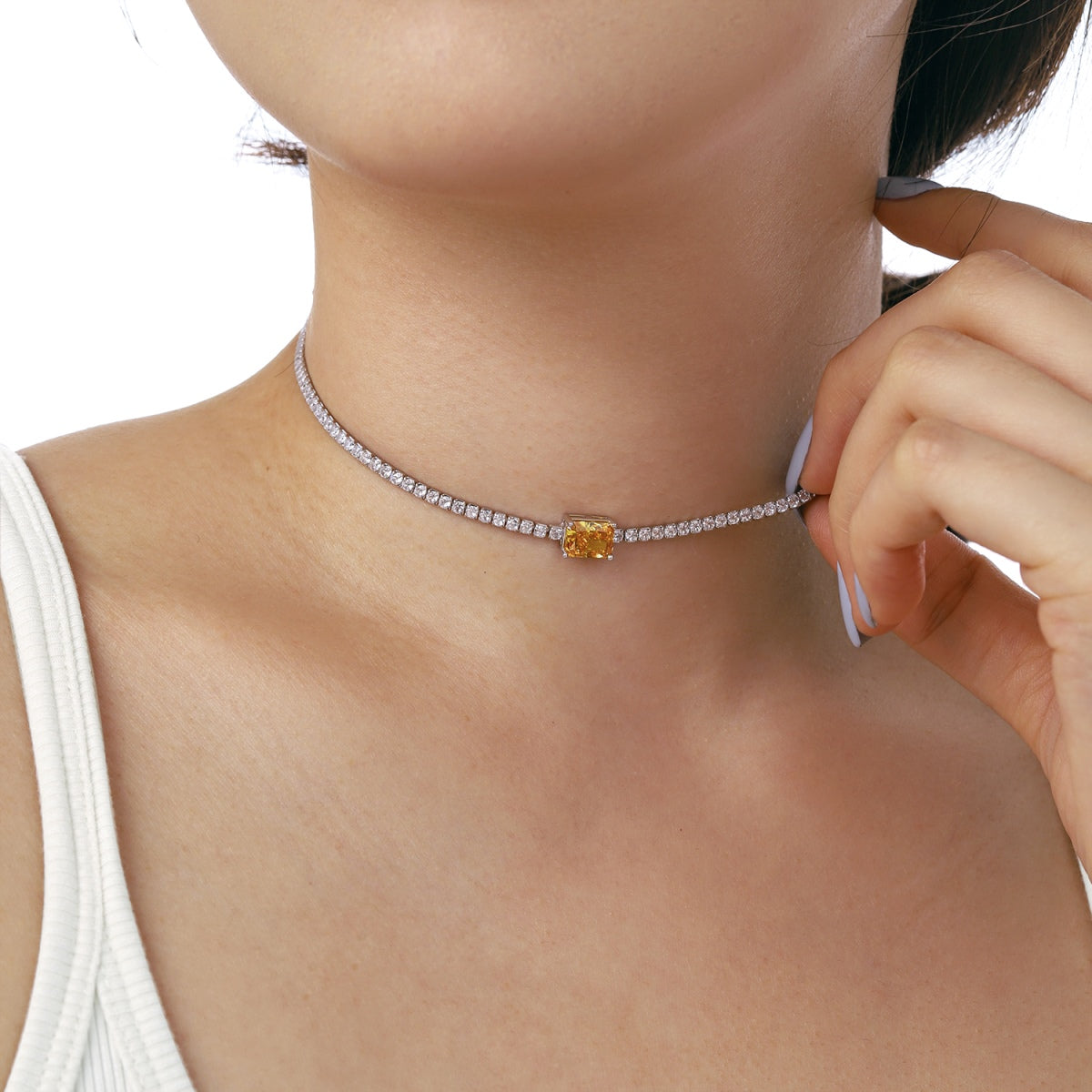 [RAFFINE]2.0 carat Ornate Emerald Cut Necklace