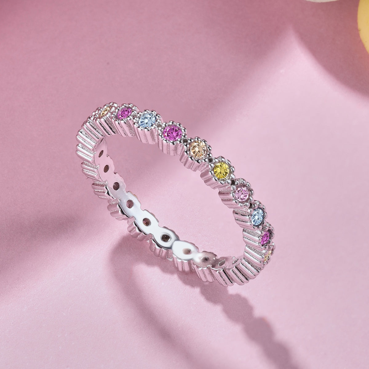 [RAFFINE]Unique Scintillating Round Cut Daily Ring