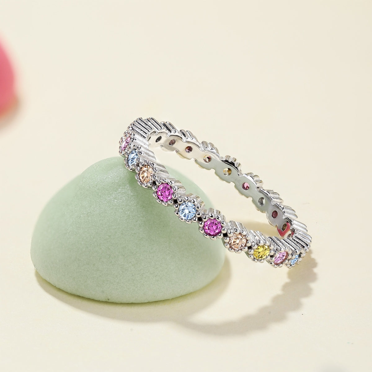 [RAFFINE]Unique Scintillating Round Cut Daily Ring