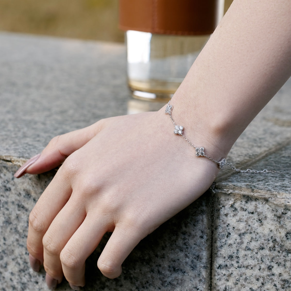 [RAFFINE]Four-Leaf Clover Hollow Butterfly Bracelet