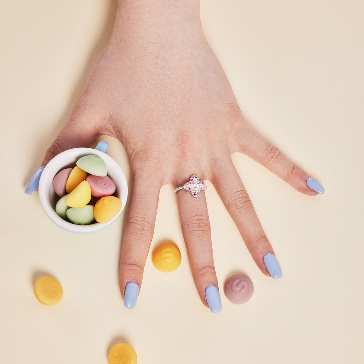 [RAFFINE]Luxurious Colorful Flower Shape Banquet Ring