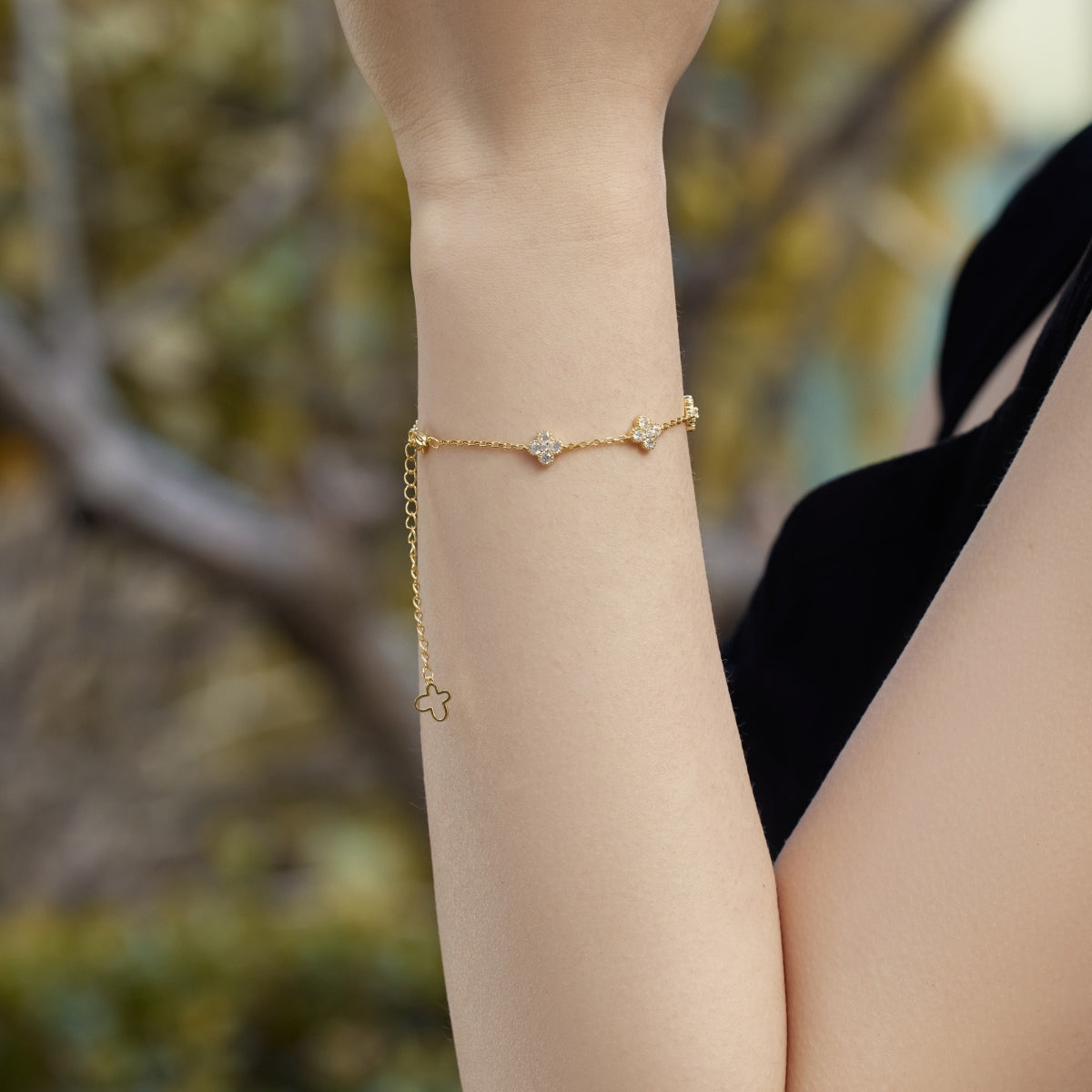 [RAFFINE]Four-Leaf Clover Hollow Butterfly Bracelet
