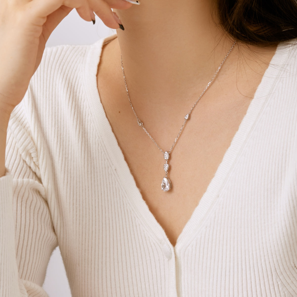 [RAFFINE]Collar deslumbrante con corte de pera