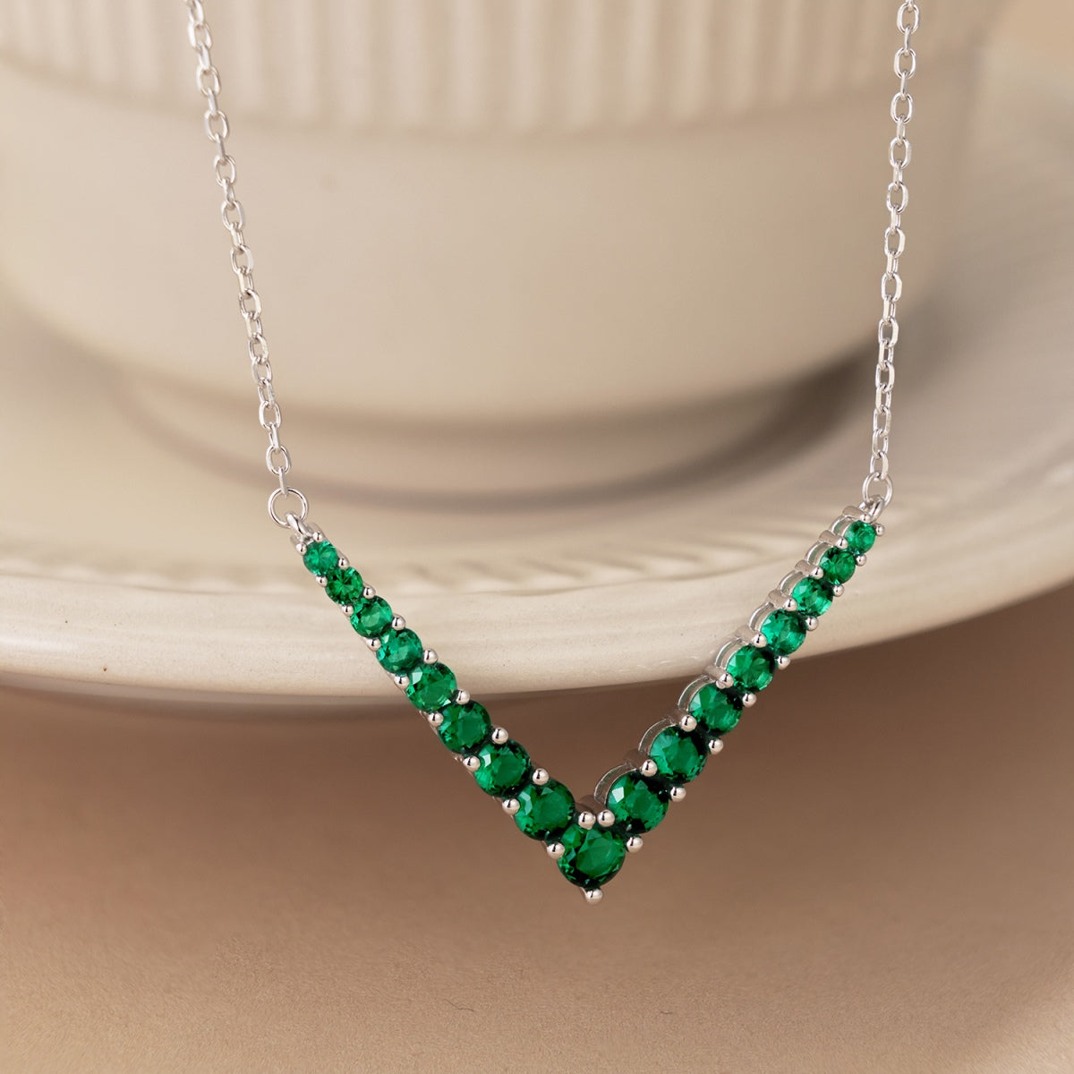 [RAFFINE]Ornate Round Cut Necklace