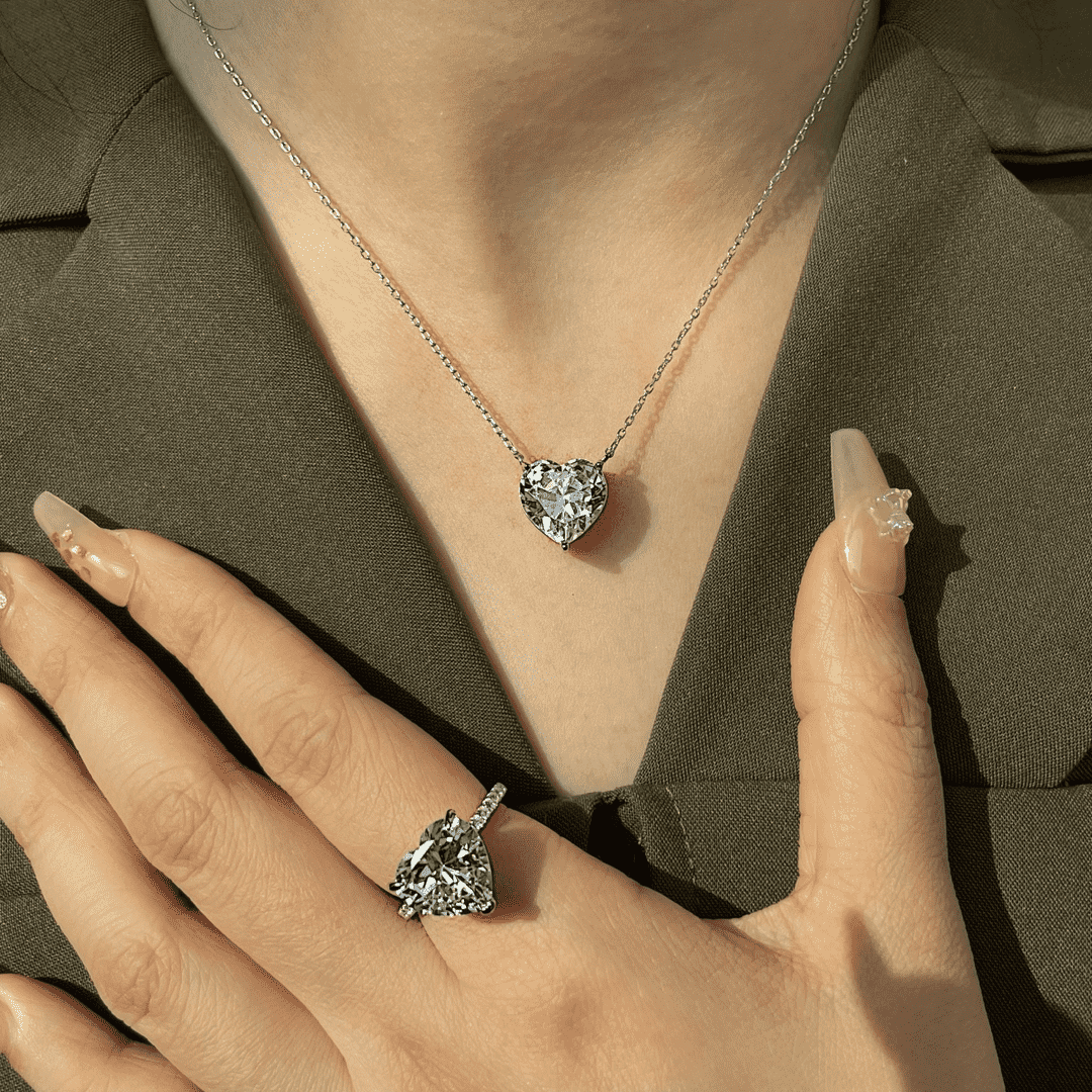 [RAFFINE]6.0 carat Radiant Heart Shape Necklace