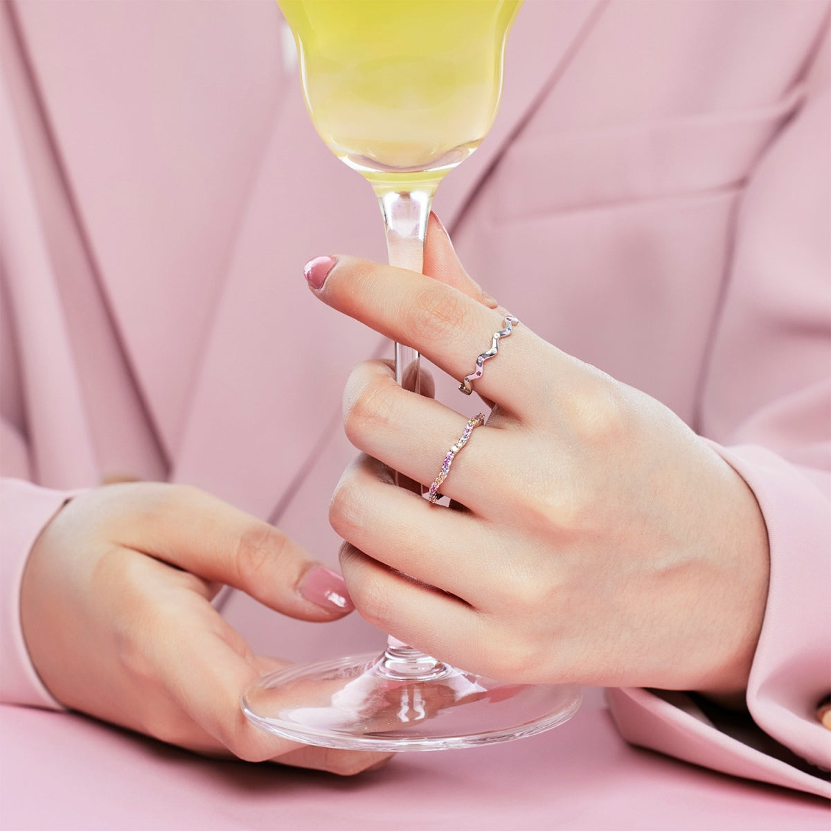 [RAFFINE]Ornate Vibrant Round Cut Daily Ring