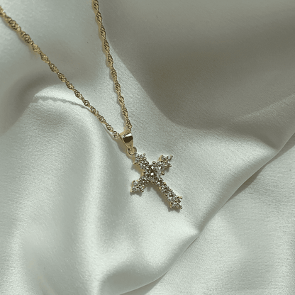 [RAFFINE]Delicado collar con forma de cruz