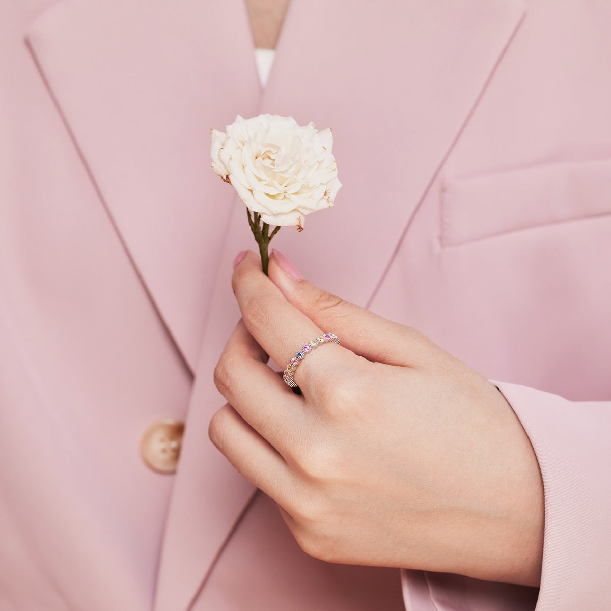 [RAFFINE]Unique Scintillating Round Cut Daily Ring