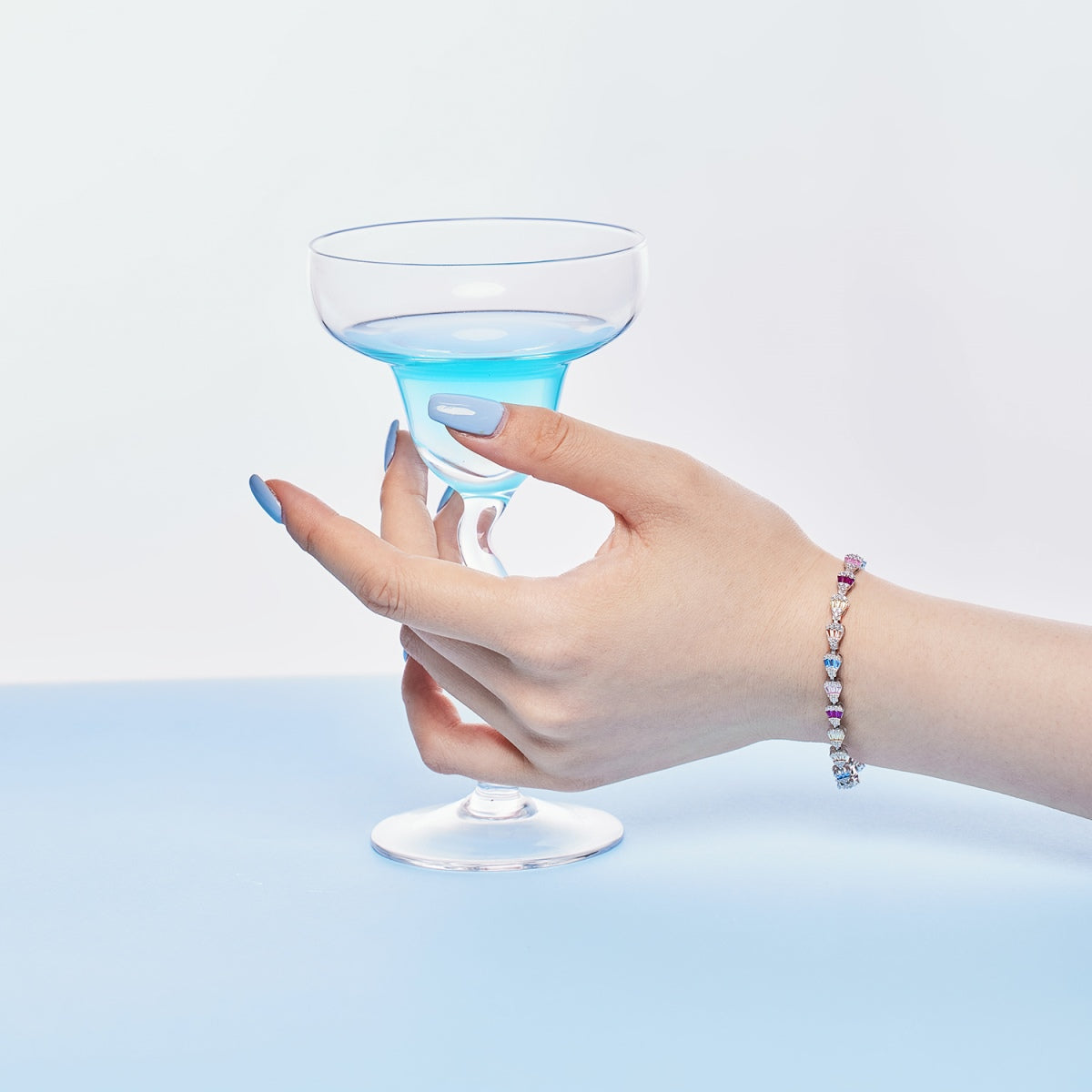 [RAFFINE]Pulsera diaria con forma de gota de agua radiante
