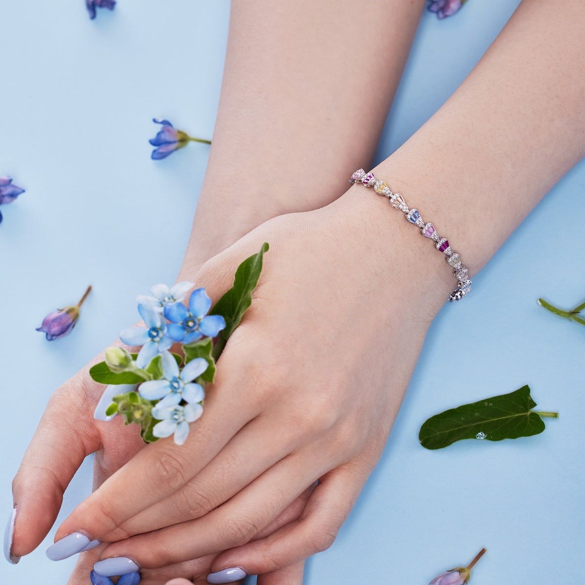 [RAFFINE]Pulsera diaria con forma de gota de agua radiante
