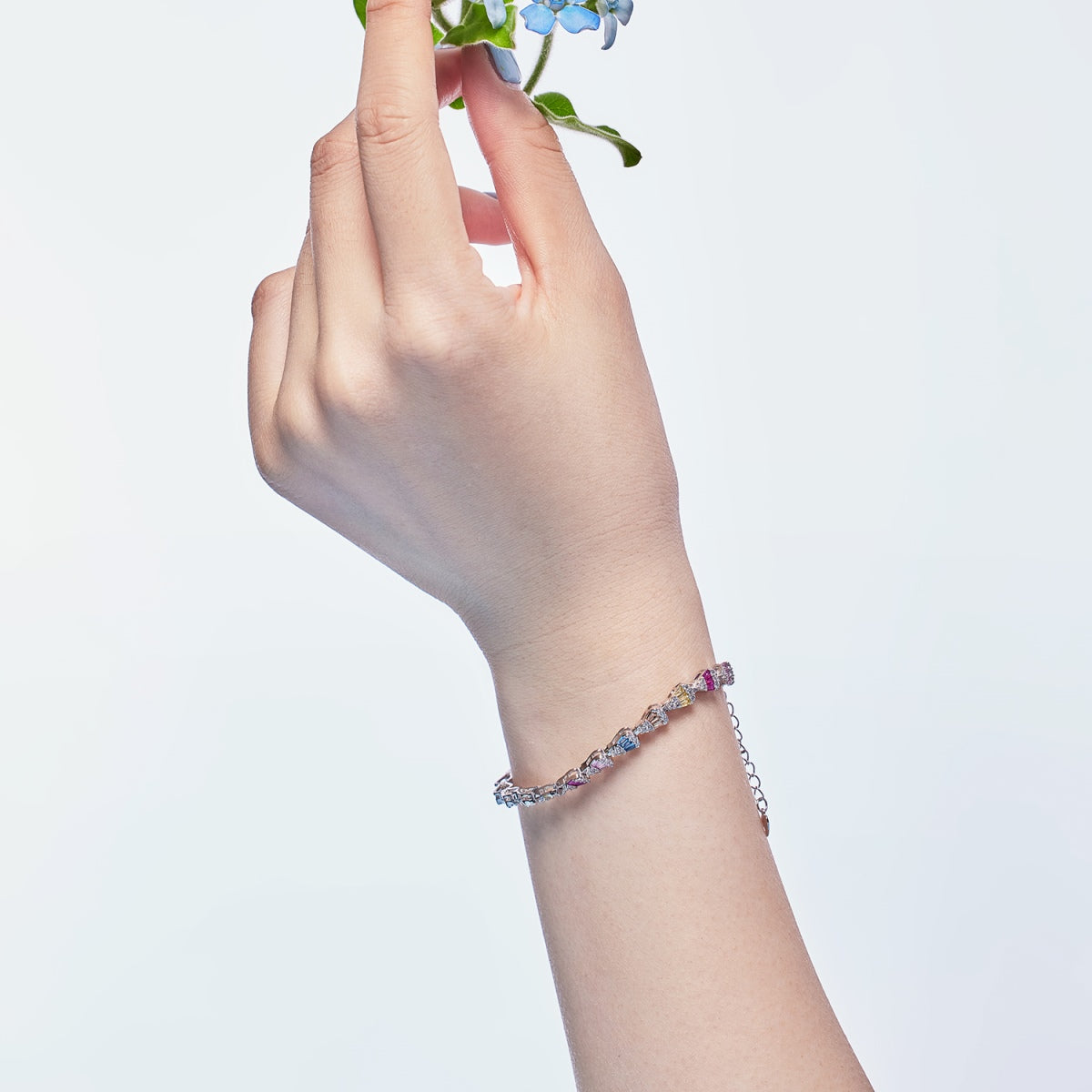[RAFFINE]Pulsera diaria con forma de gota de agua radiante