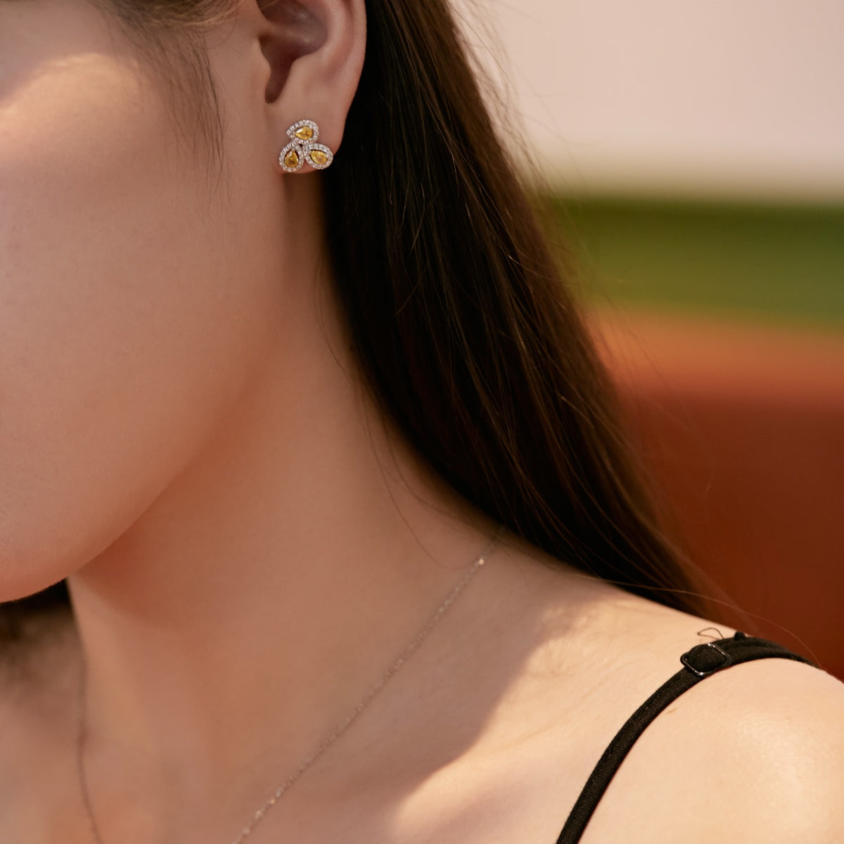 [Raffine]Ornate Flower Shape Pear Cut Lover Earrings