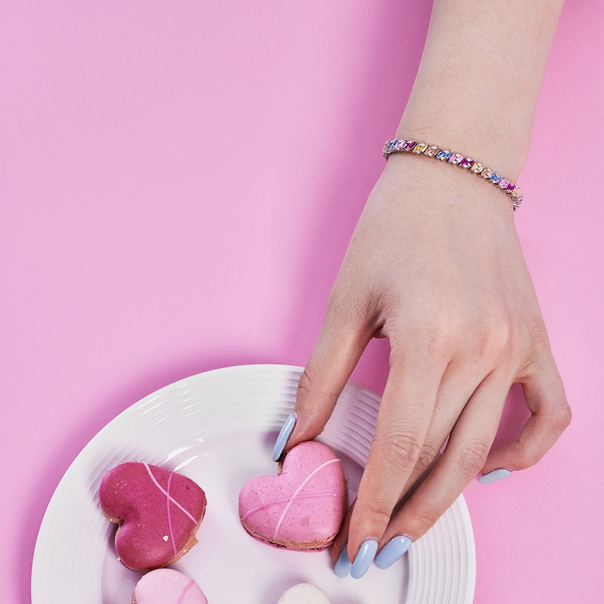 [RAFFINE]Pulsera de fiesta adornada con brillantes y cortes múltiples