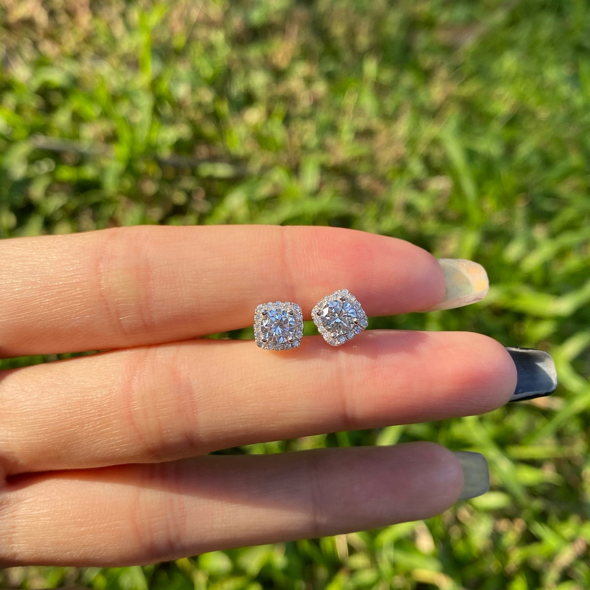 [RAFFINE]Pendientes clásicos con piedra central redonda