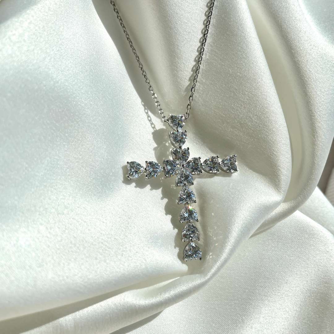 [RAFFINE]Collar con forma de cruz radiante