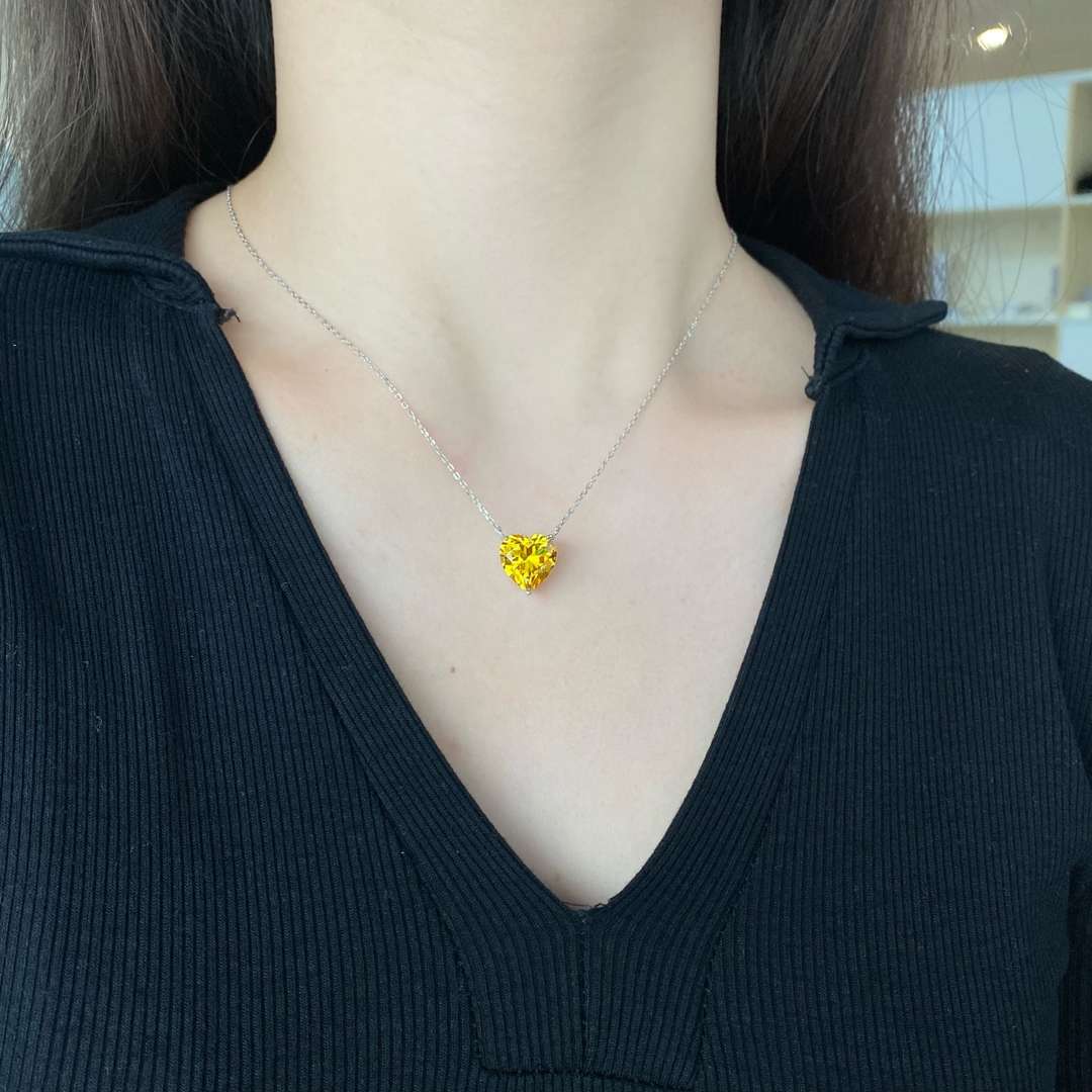 [RAFFINE]6.0 carat Radiant Heart Shape Necklace