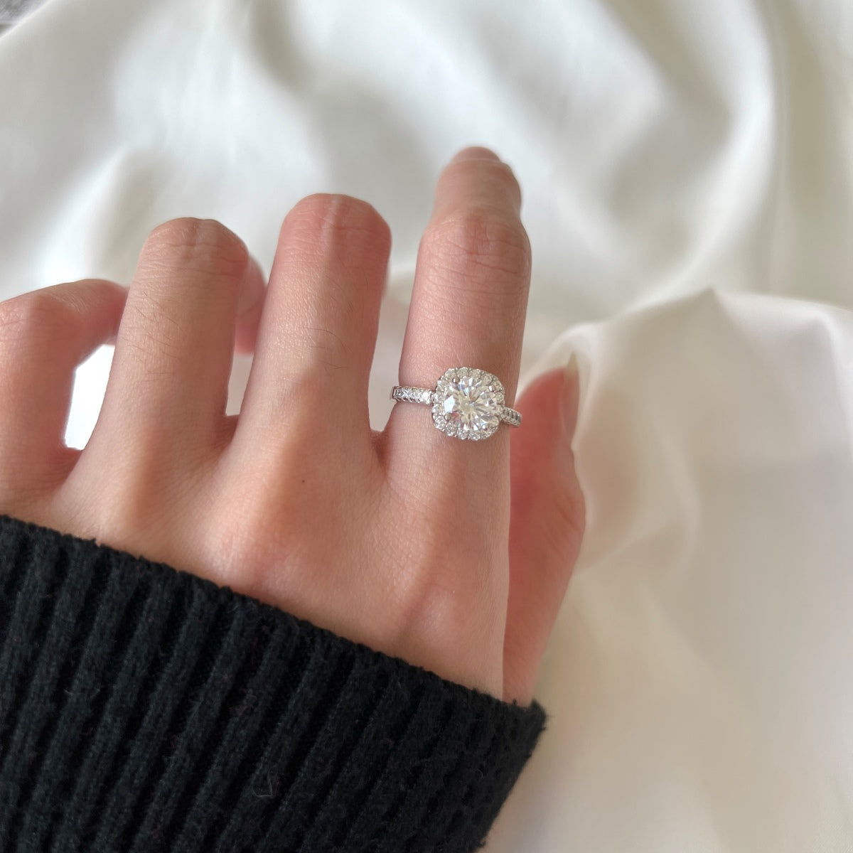 [RAFFINE]Dazzling Resplendent Round Cut Wedding Ring