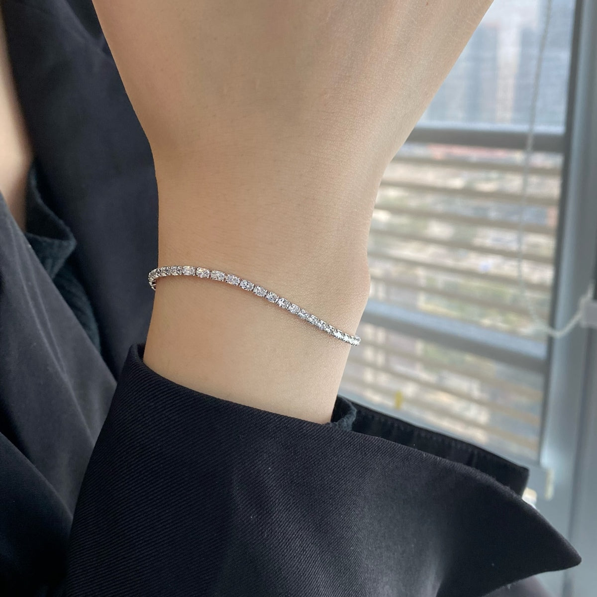 [RAFFINE] Elegante pulsera diaria de corte esmeralda