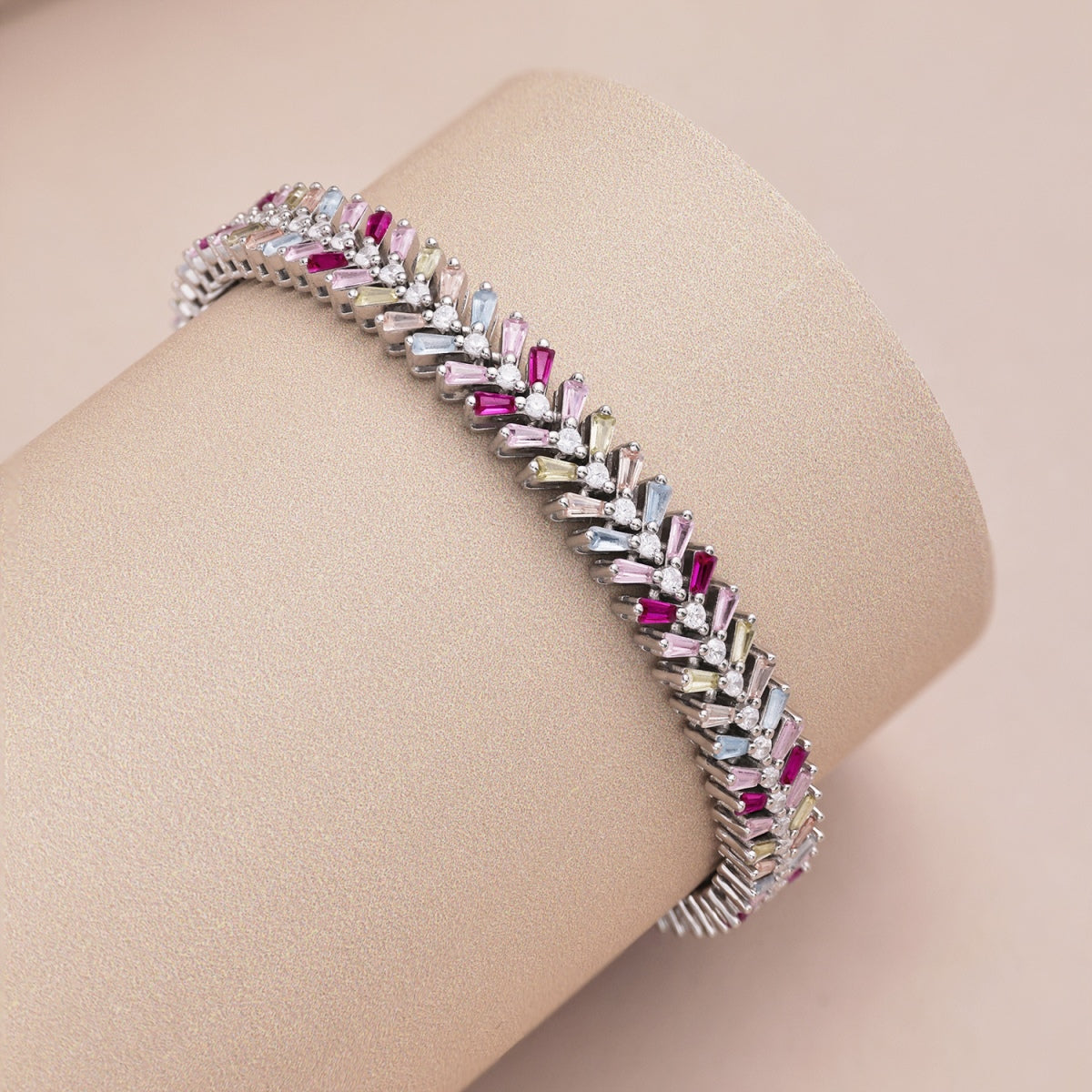 [Raffine]Zierliches Armband im strahlenden Smaragdschliff für den Alltag