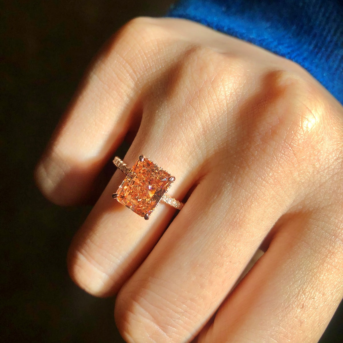 [RAFFINE]4.0 Carat Luxurious Engagement Ring