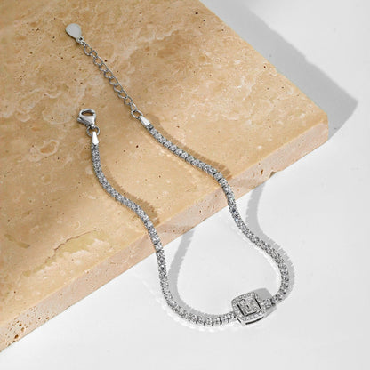 [RAFFINE]Pulsera de banquete de lujo con forma cuadrada deslumbrante