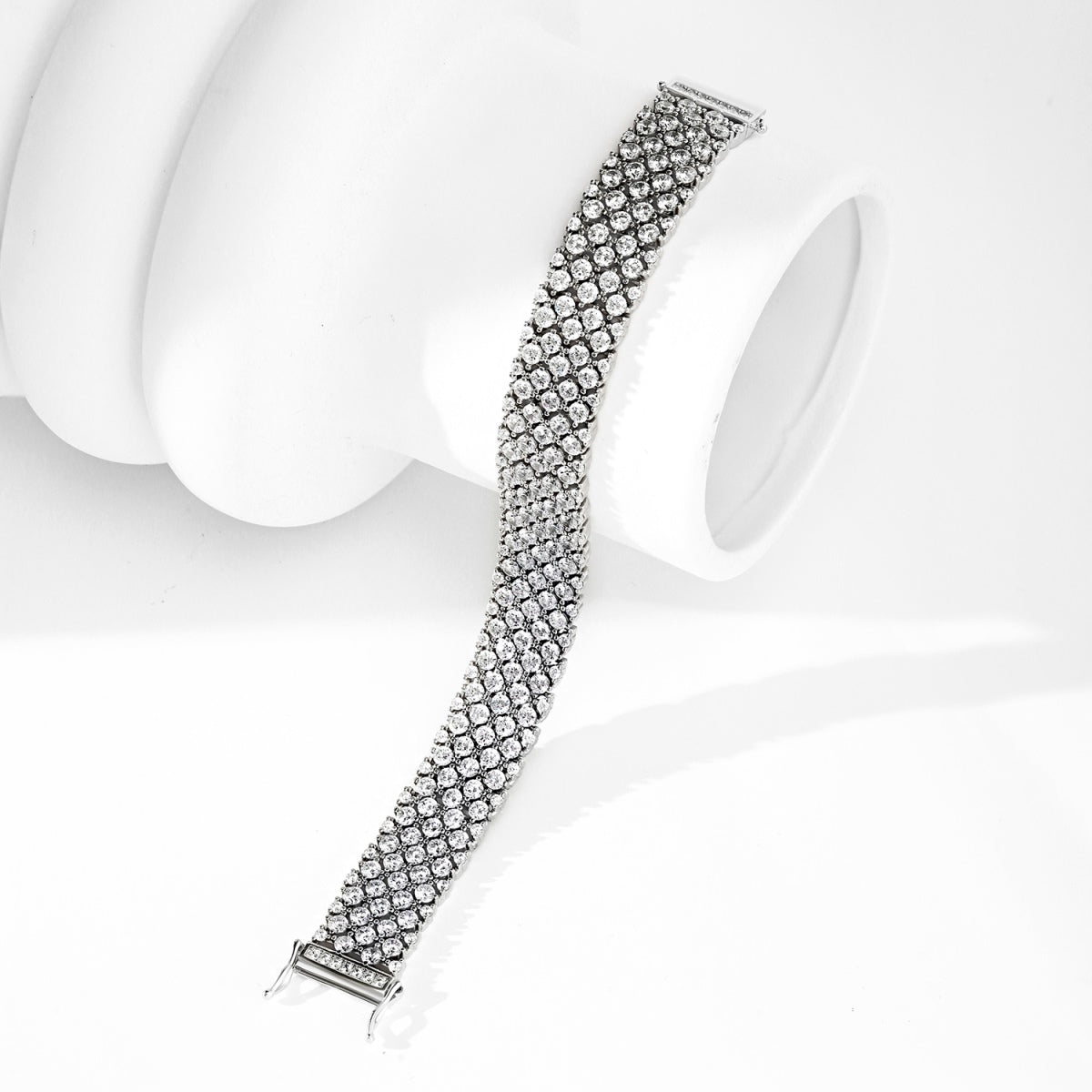 [RAFFINE]Ornate Elegant Round Cut Party Bracelet