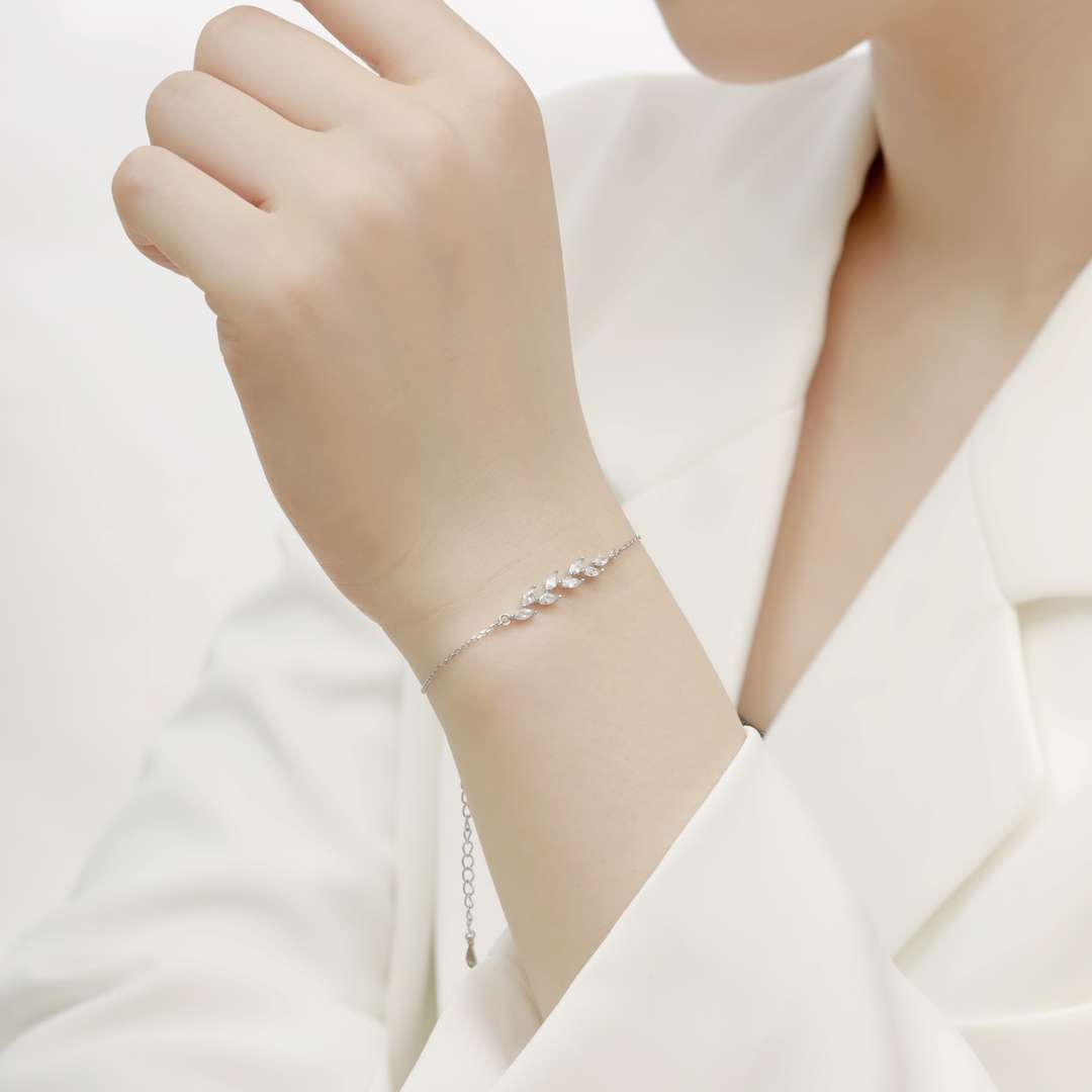 [RAFFINE]Pulsera elegante con forma de hojas de trigo