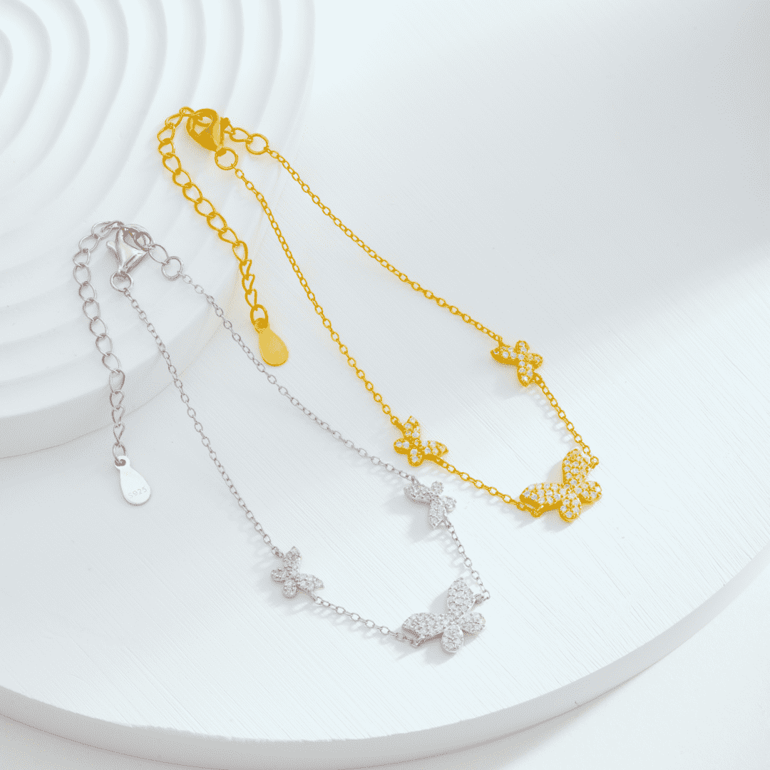 [RAFFINE]Pulsera delicada con colgante de mariposa