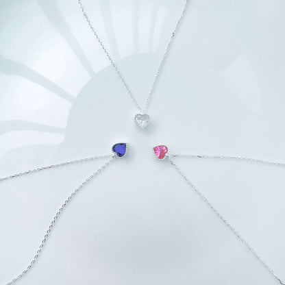 [RAFFINE]Collar con forma de corazón adornado