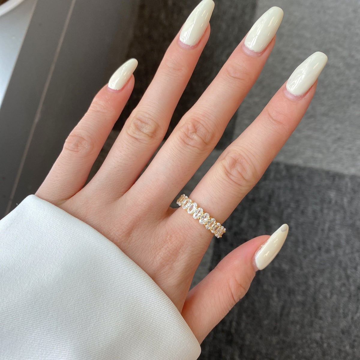 [RAFFINE]Ornate Oval Cut Tennis Ring