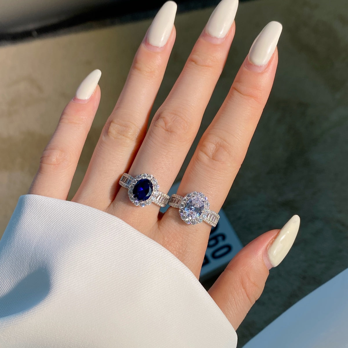 [RAFFINE]1.5 Carat Dazzling Charming Oval Cut Banquet Ring