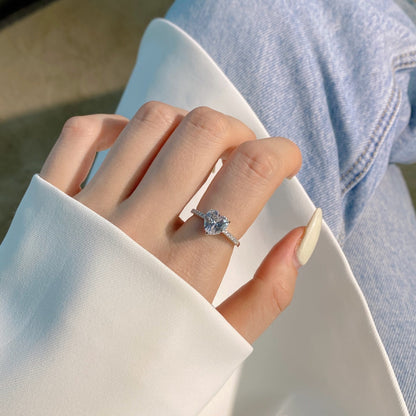[RAFFINE]2.0 Carat Dazzling Lustrous Heart Cut Lover Ring