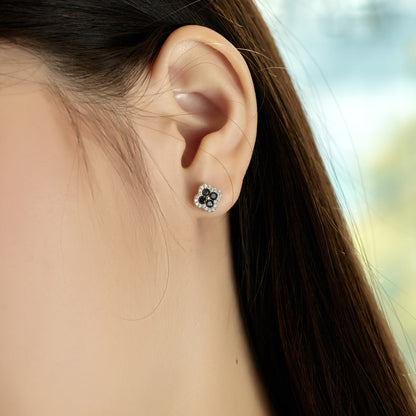 [RAFFINE]Pendientes con forma de flor de trébol de cuatro hojas