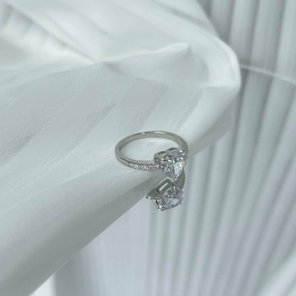 [RAFFINE]2.0 Carat Dazzling Lustrous Heart Cut Lover Ring