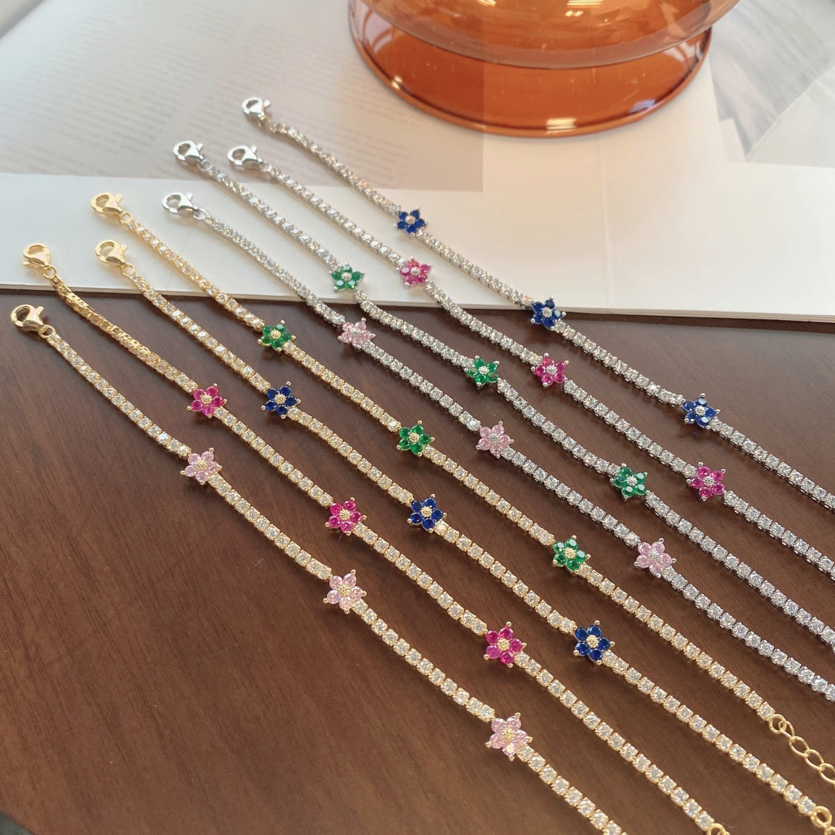 [RAFFINE]Sparkling Flower Shape Tennis Bracelet