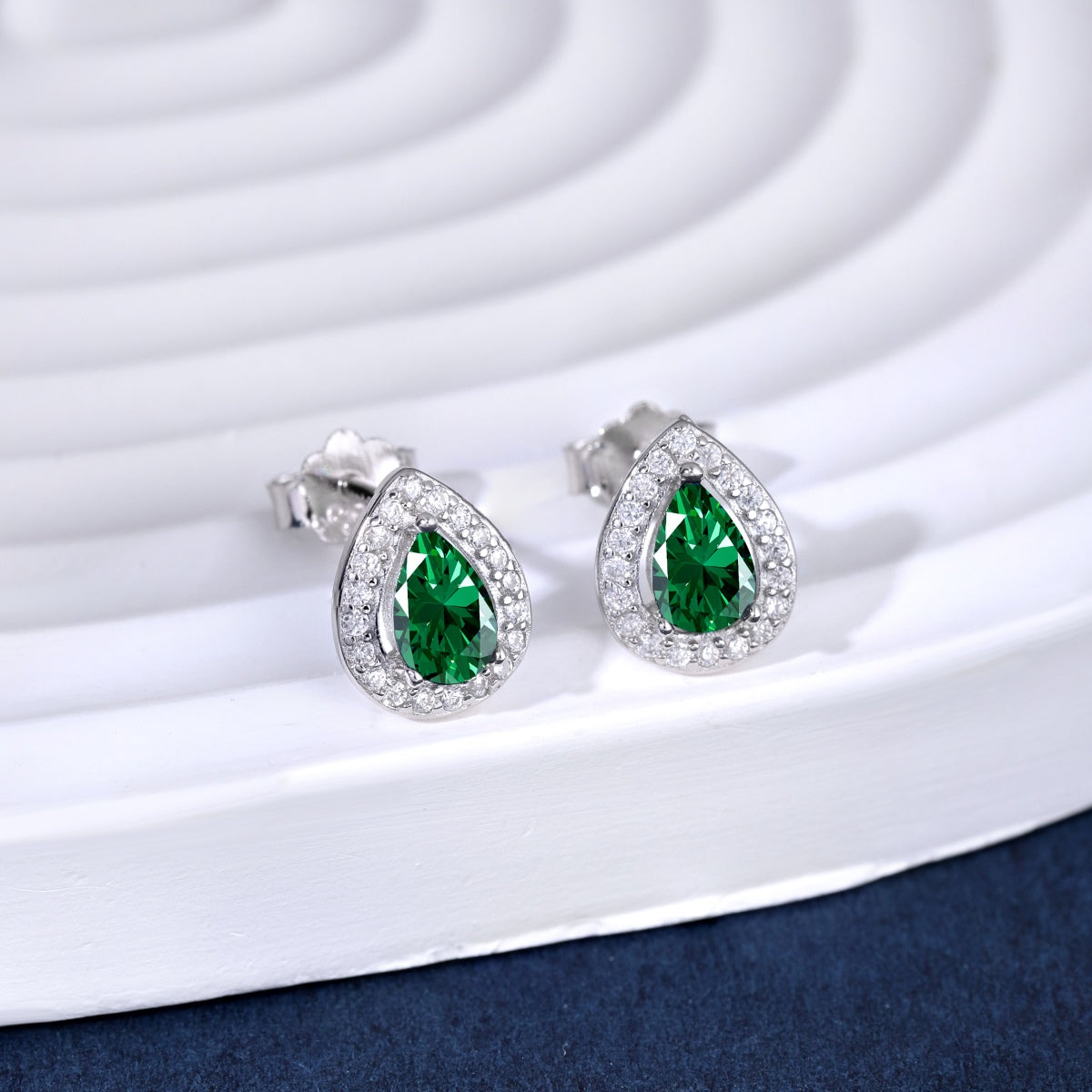 [RAFFINE]Pendientes lujosos con forma de gota de agua