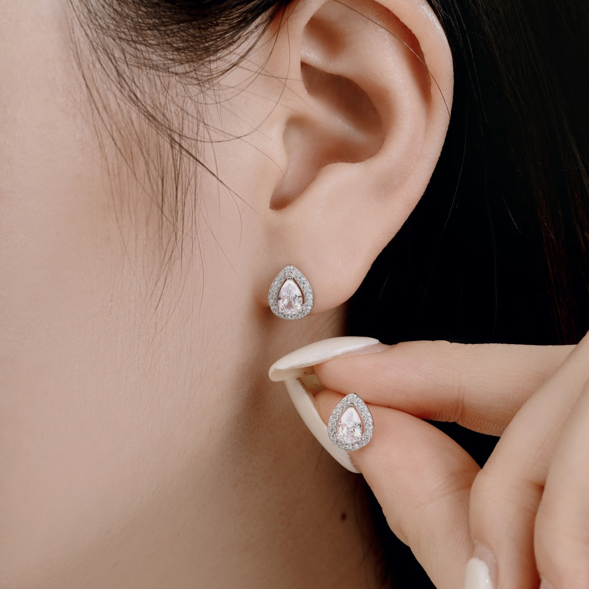 [RAFFINE]Pendientes lujosos con forma de gota de agua