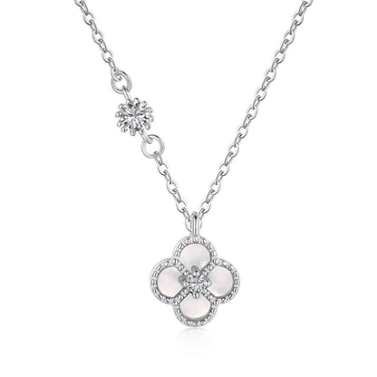 [RAFFINE]Collar delicado con forma de flor