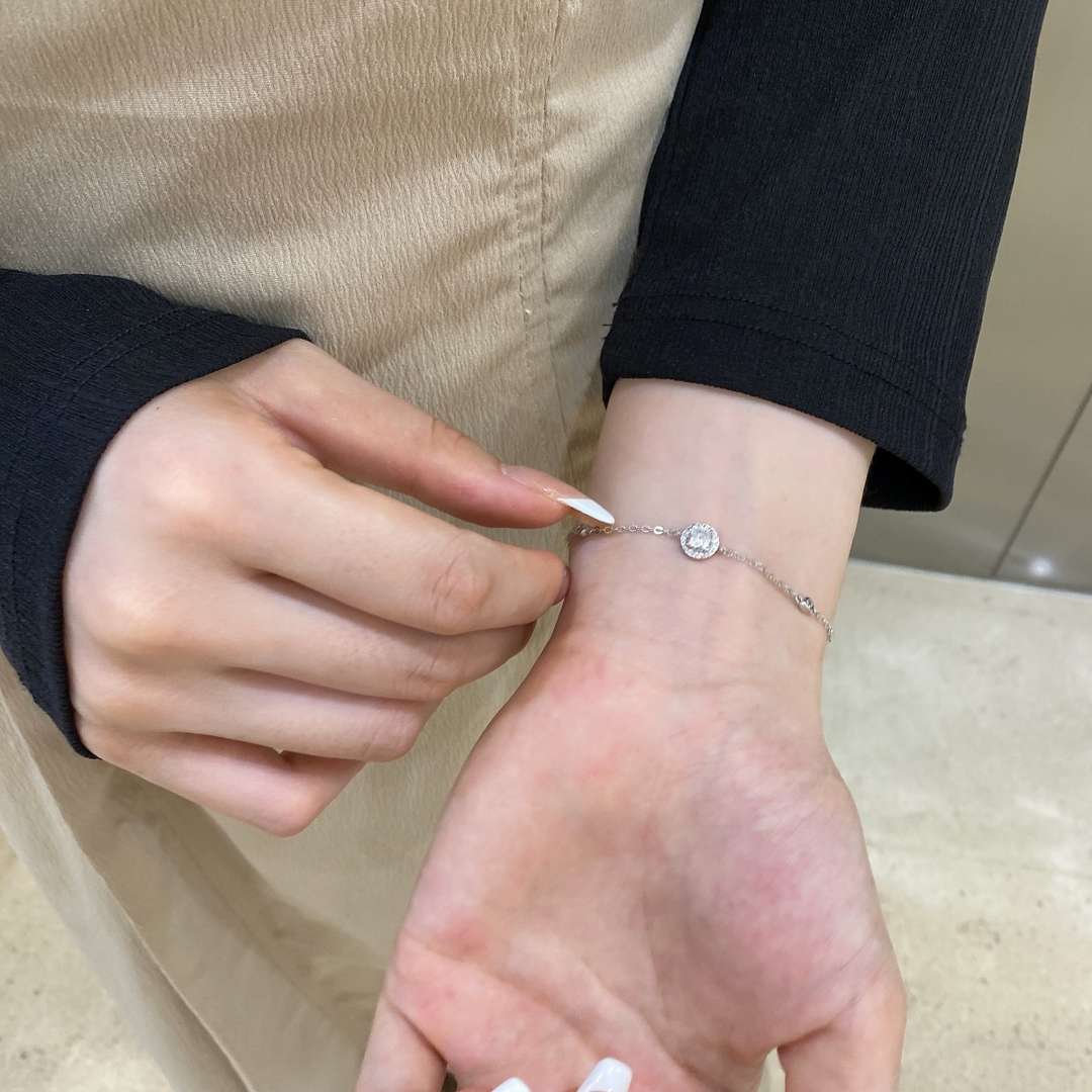 [RAFFINE]Dazzling Round Cut Shape Bracelet