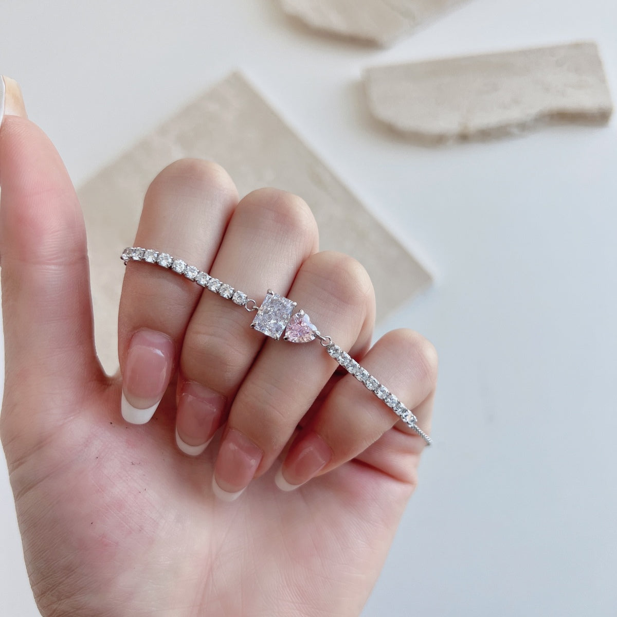[RAFFINE]Dazzling Unique Multi Shape Lover Bracelet
