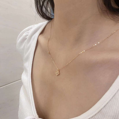 [RAFFINE]Collar delicado con forma de flor