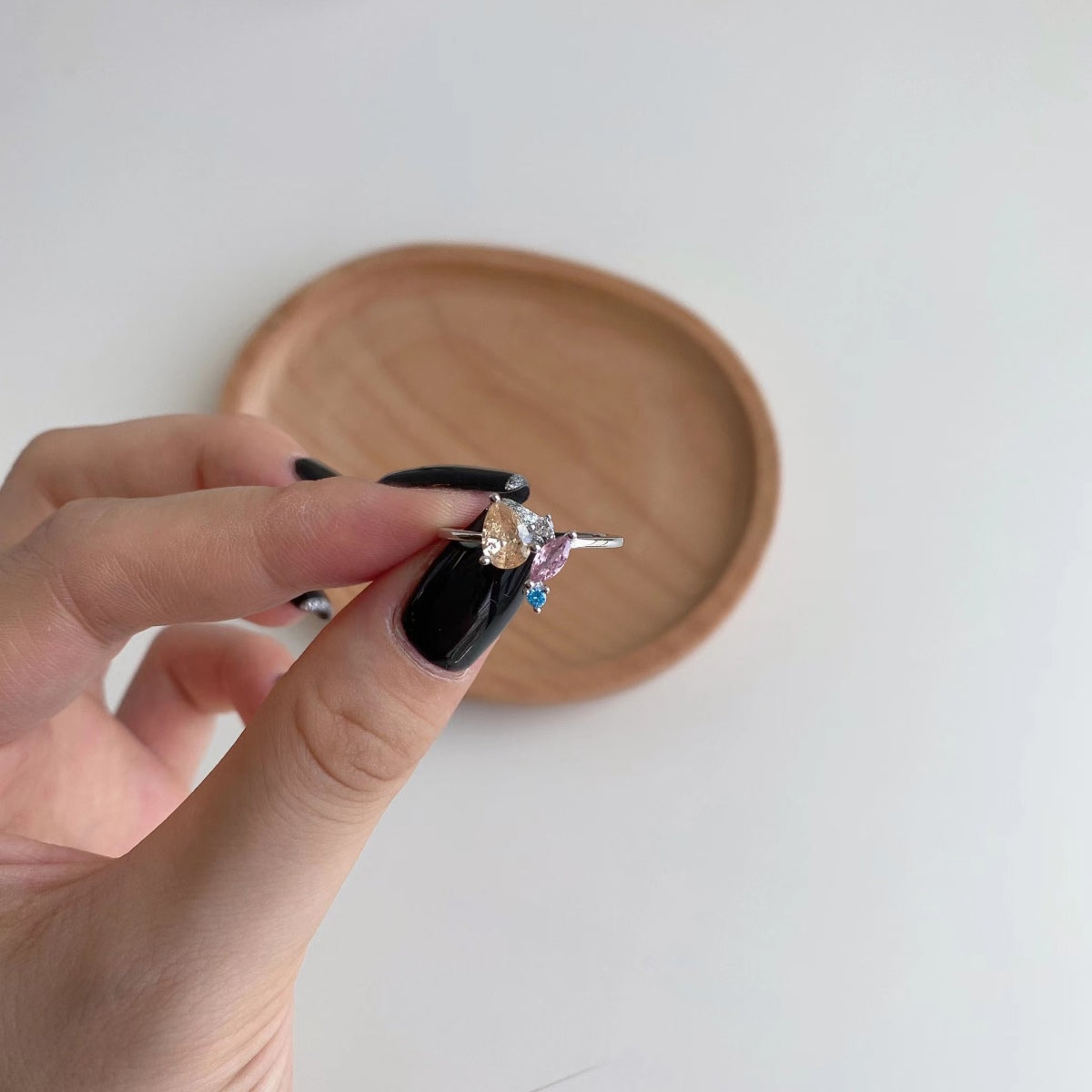 [RAFFINE]Radiant Colorful Multi Cut Daily Ring