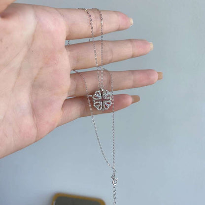 [RAFFINE]Collar con forma de flor tallada con corazón adornado