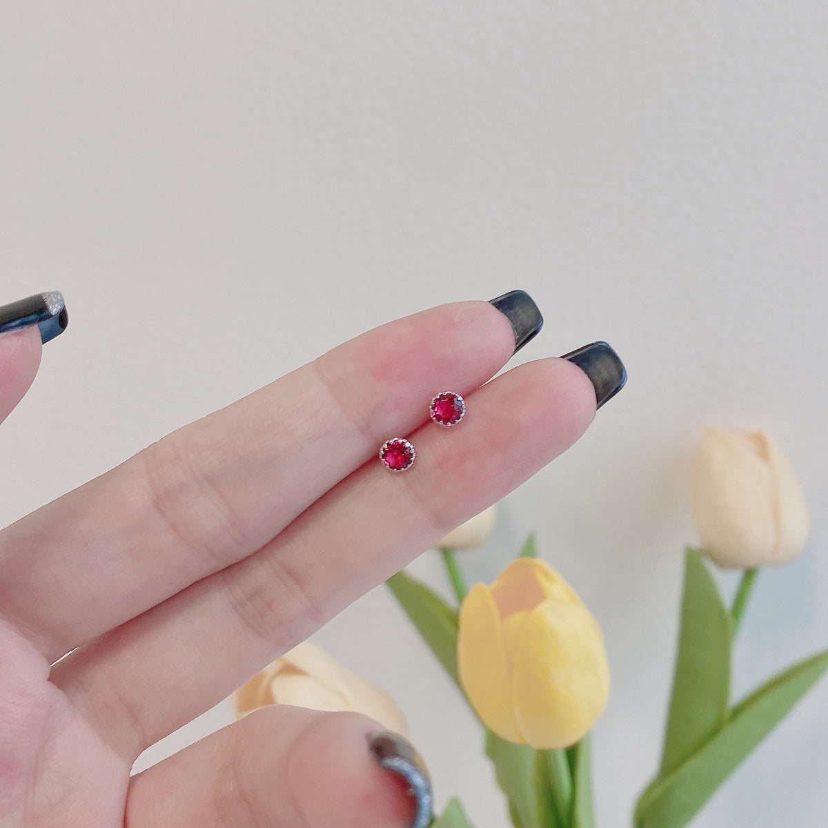 [RAFFINE]Sparkling Colorful Round Shape Earrings