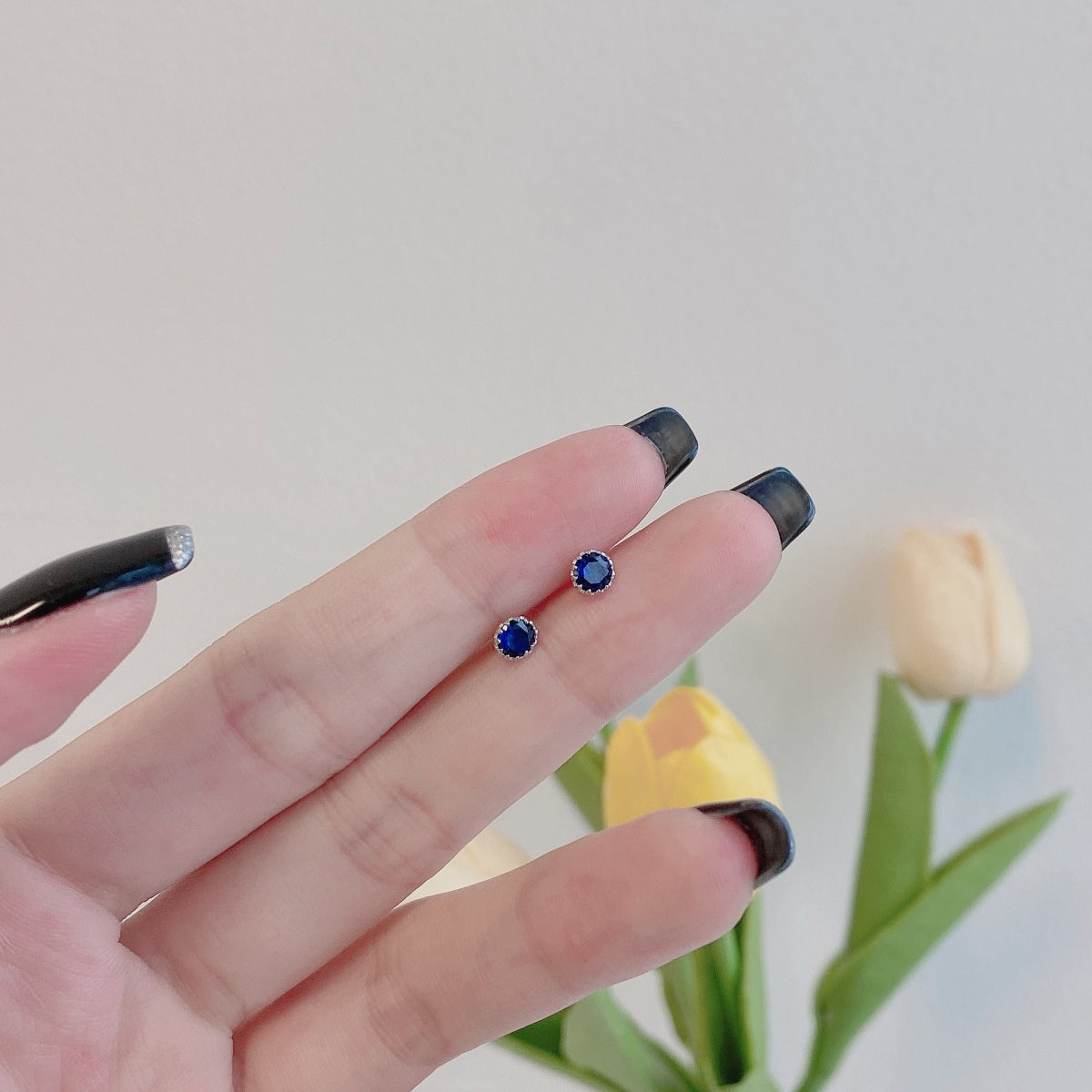 [RAFFINE]Sparkling Colorful Round Shape Earrings